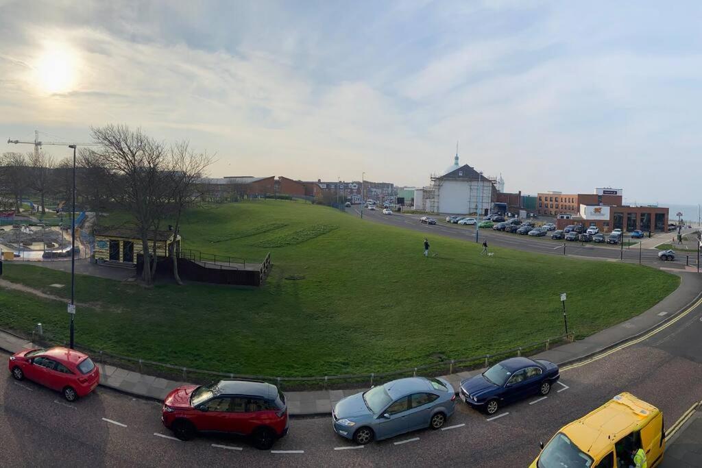 Hightide Seaside Apartment With Beach & Spanish City Views Whitley Bay Dış mekan fotoğraf